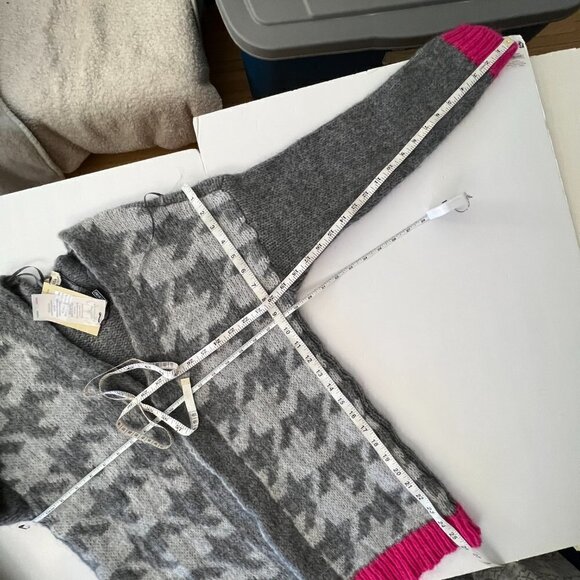 NWT Elisabetta Collection‎ Wool Mohair Blend Houndstooth Cardigan Grey Pink Sz S - Picture 14 of 14